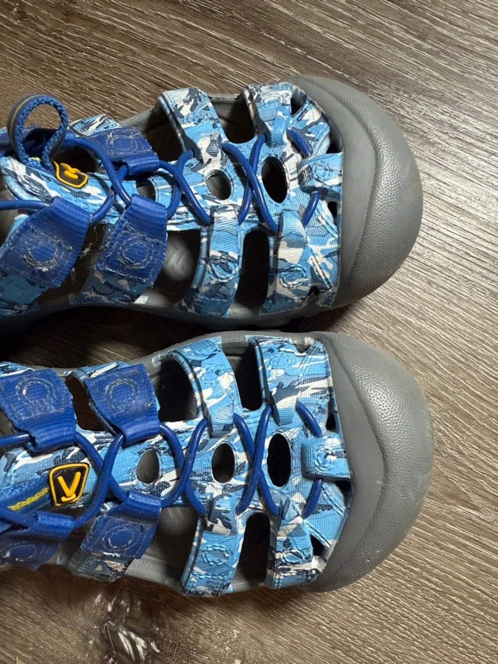 KEEN Blue Camo Youth SZ 4 Unisex Newport H2 Water Shoes Hiking / Waterproof
